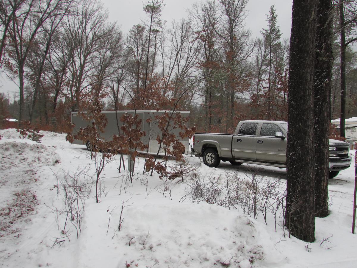 Best Bear Lodge & Campground Irons Luaran gambar