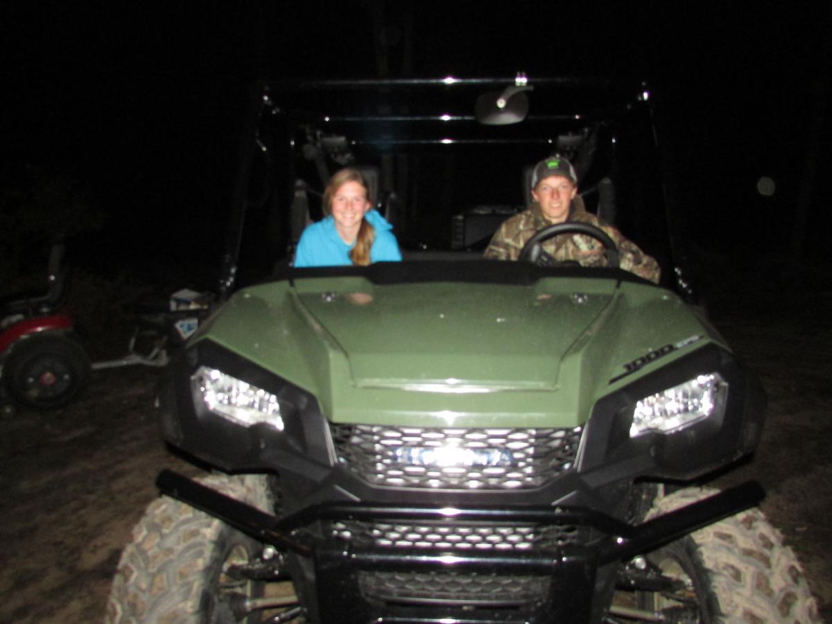 Best Bear Lodge & Campground Irons Luaran gambar
